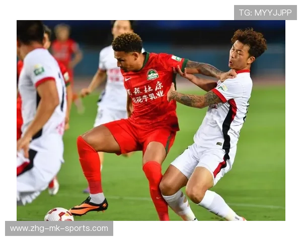 玉昆国脚前场高速突破制造威胁